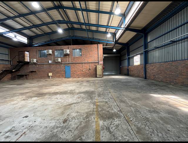 625M² WAREHOUSE TO LET IN SEBENZA